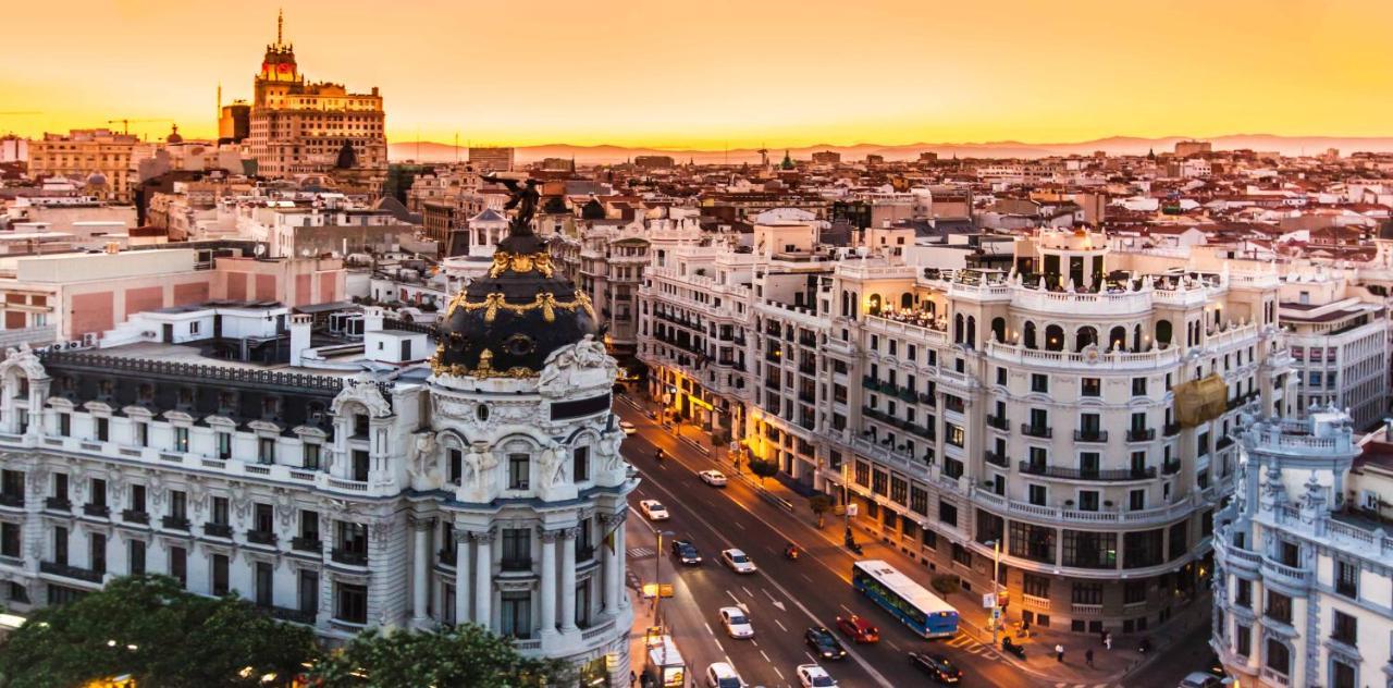 Puerta Del Sol Carretas Apartaments & Rooms Madrid Exterior photo