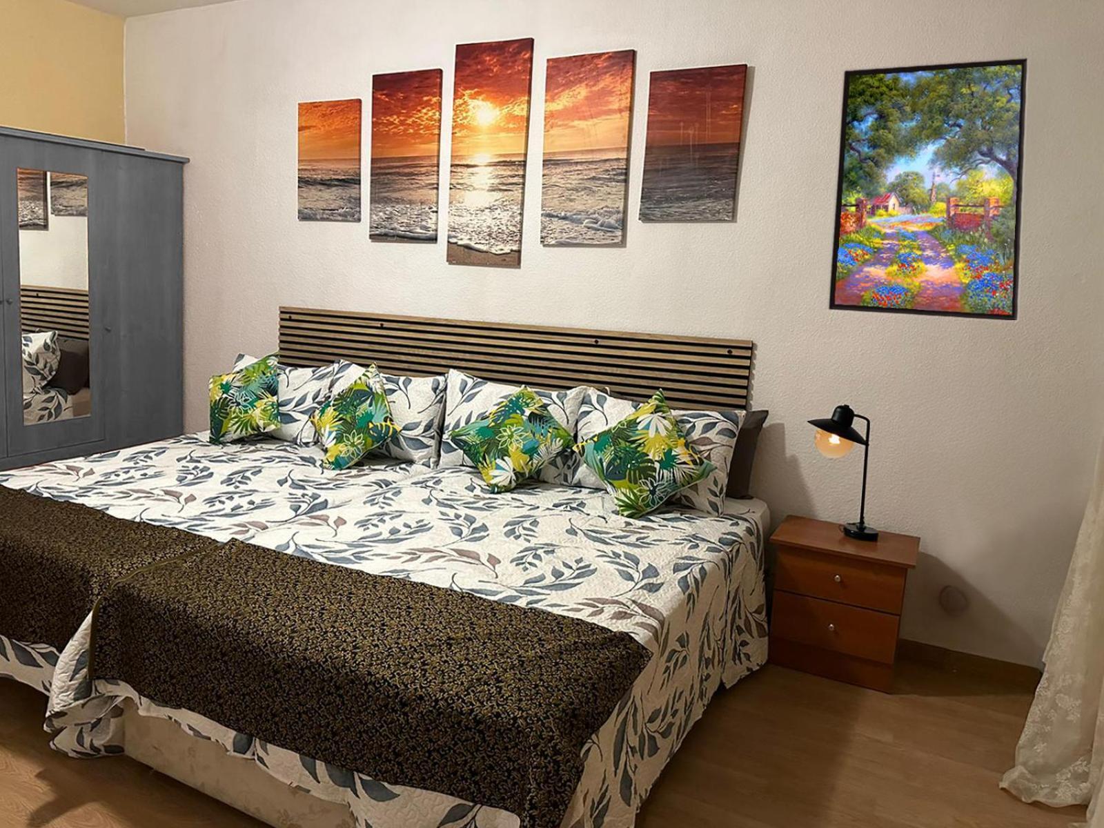 Puerta Del Sol Carretas Apartaments & Rooms Madrid Exterior photo